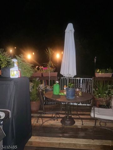 39 Oriole Ter, Hampton Twp., NJ 07860