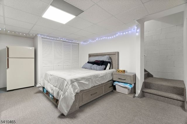 39 Oriole Ter, Hampton Twp., NJ 07860