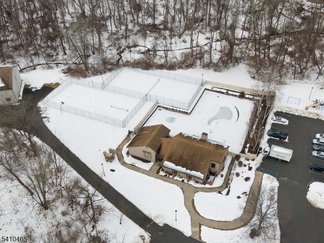 39 Oriole Ter, Hampton Twp., NJ 07860