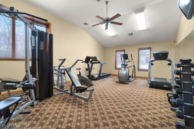 39 Oriole Ter, Hampton Twp., NJ 07860