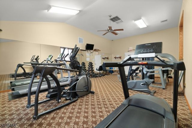 39 Oriole Ter, Hampton Twp., NJ 07860