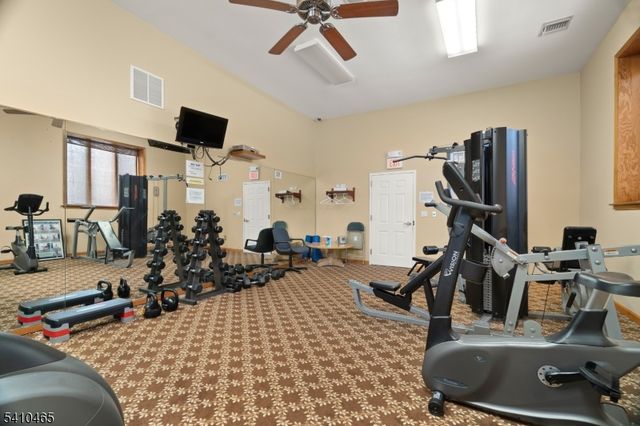 39 Oriole Ter, Hampton Twp., NJ 07860