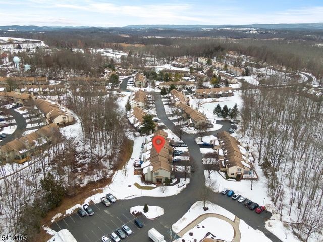 39 Oriole Ter, Hampton Twp., NJ 07860