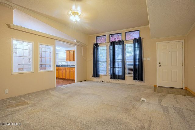 6111 SUN VALLEY Drive 121, El Paso, TX 79924