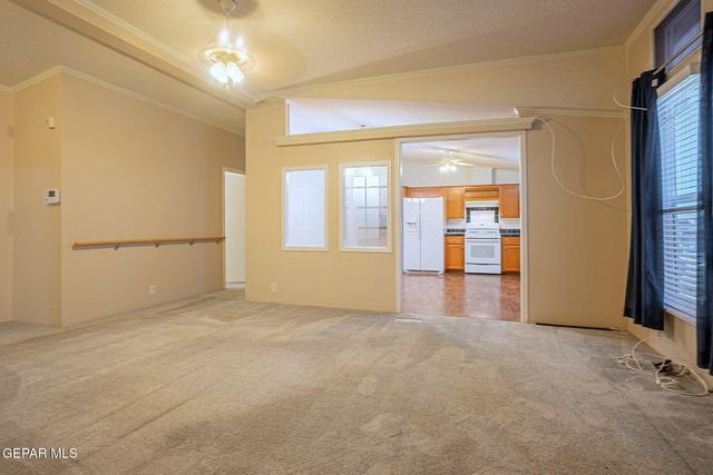 6111 SUN VALLEY Drive 121, El Paso, TX 79924