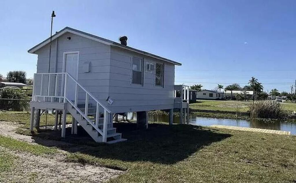 1520 Hunter Road, Okeechobee, FL 34974