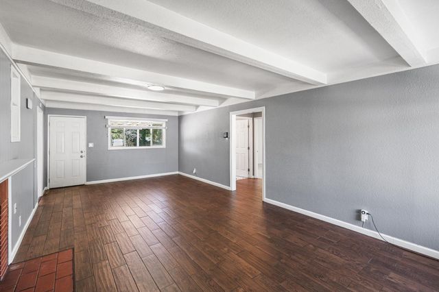 5625 Layton Dr, North Highlands, CA 95660