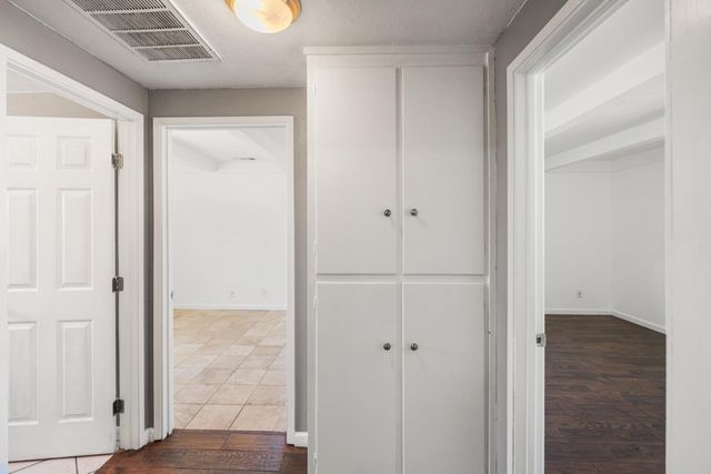 5625 Layton Dr, North Highlands, CA 95660