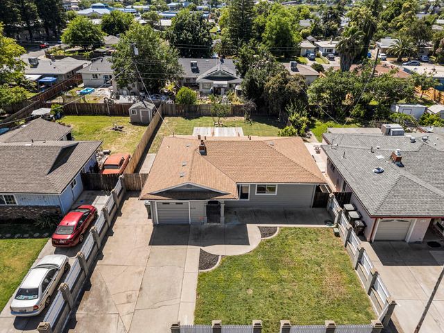 5625 Layton Dr, North Highlands, CA 95660