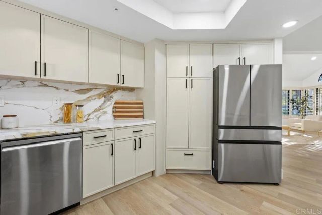 2533 Holly Valley Drive, Vista, CA 92084