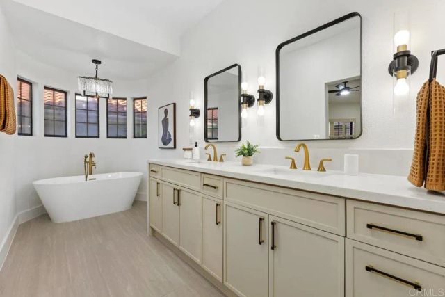 2533 Holly Valley Drive, Vista, CA 92084