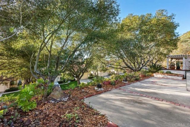 2533 Holly Valley Drive, Vista, CA 92084