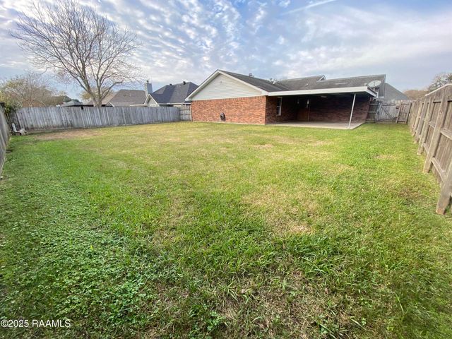 306 Burlington Avenue, Broussard, LA 70518