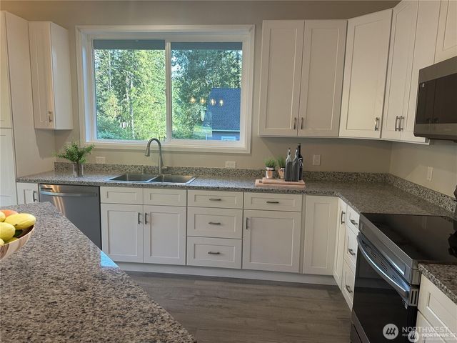 11813 Island Drive, Anderson Island, WA 98303