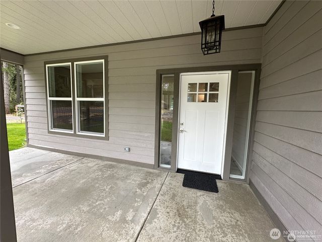 11813 Island Drive, Anderson Island, WA 98303