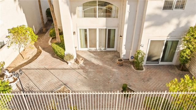 409 Indigo Springs Street, Henderson, NV 89014