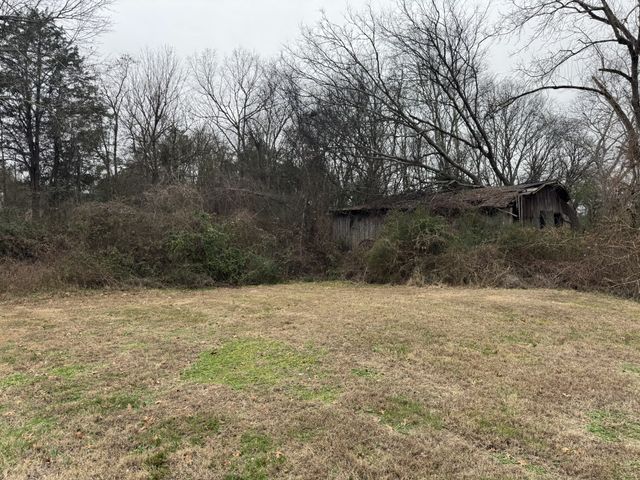 51 Riddleton Cir, Riddleton, TN 37151