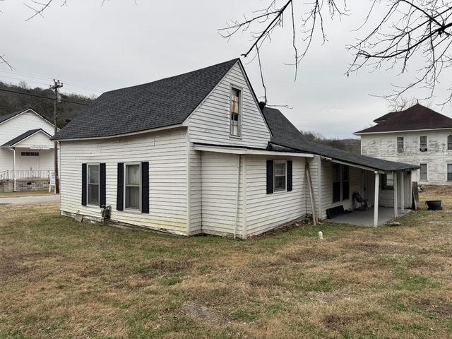 51 Riddleton Cir, Riddleton, TN 37151