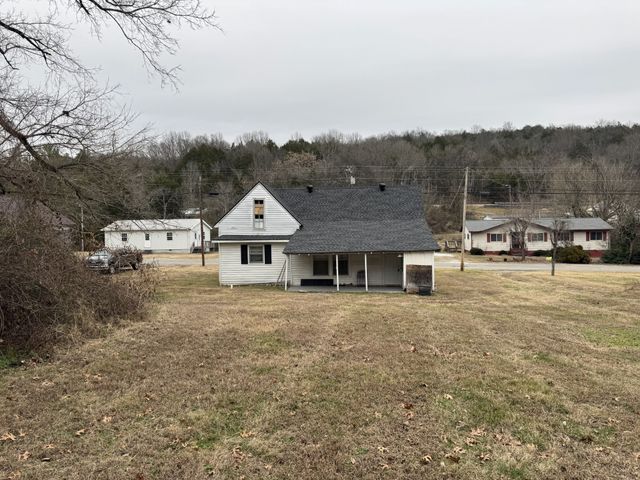 51 Riddleton Cir, Riddleton, TN 37151