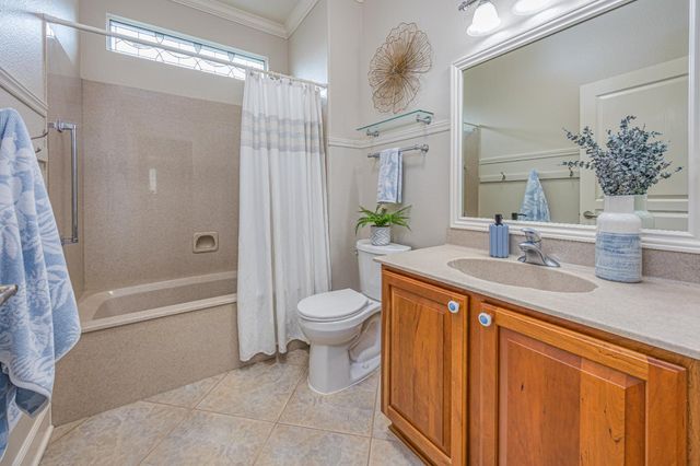 203 Harper Ct, Lincoln, CA 95648