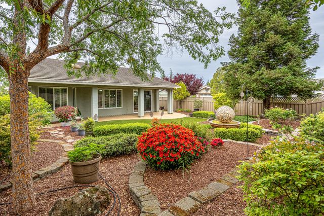 203 Harper Ct, Lincoln, CA 95648