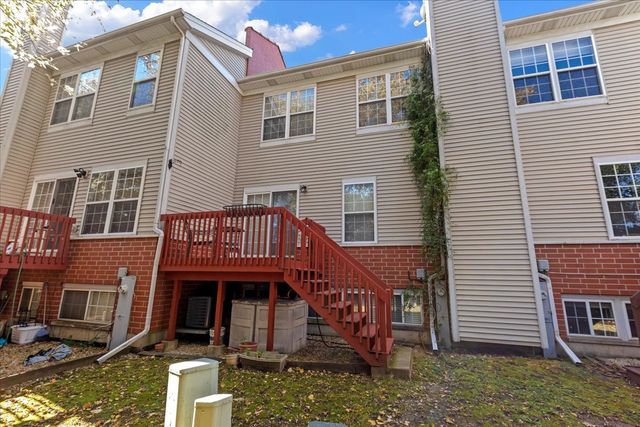 3817 N Milwaukee Avenue D, Chicago, IL 60641