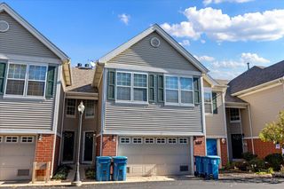 3817 N Milwaukee Avenue D, Chicago, IL 60641