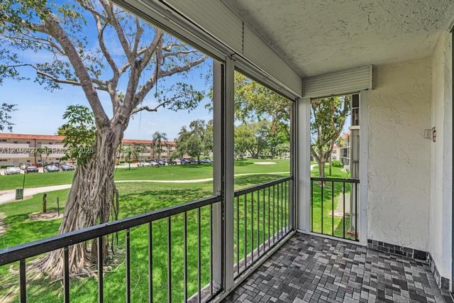 671 S Hollybrook Drive 209, Pembroke Pines, FL 33025