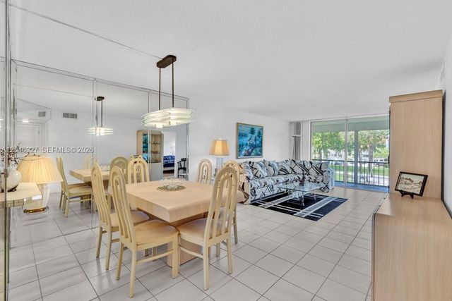 671 S Hollybrook Drive 209, Pembroke Pines, FL 33025