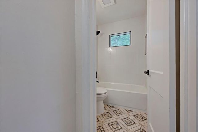 5408 W 72nd Street, Prairie Village, KS 66208