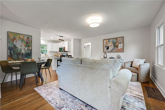5408 W 72nd Street, Prairie Village, KS 66208
