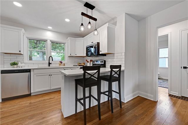 5408 W 72nd Street, Prairie Village, KS 66208