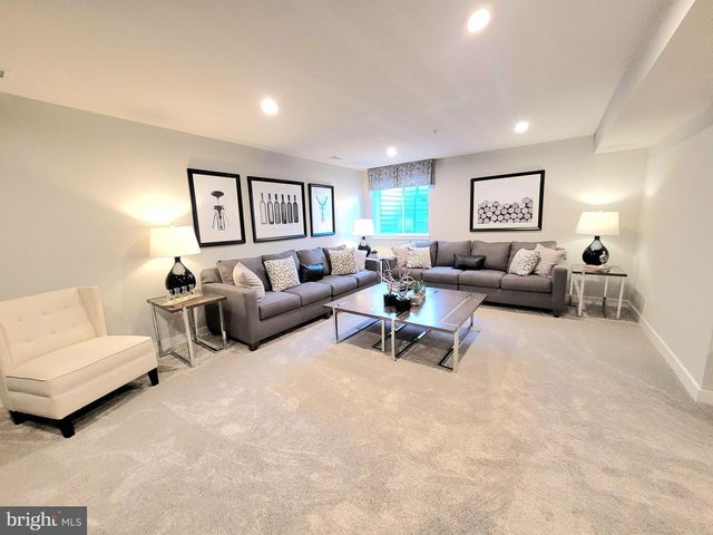 830 FOUNTAIN TRL, Kennett Square, PA 19348