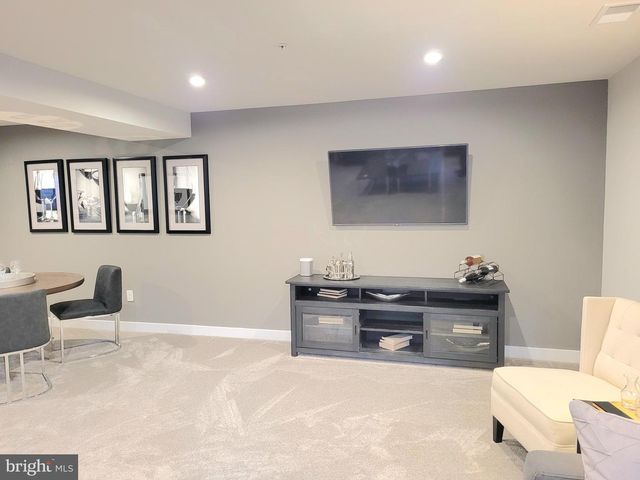 830 FOUNTAIN TRL, Kennett Square, PA 19348