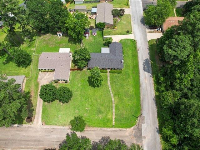 1009 Sequoyah Lane, Longview, TX 75605