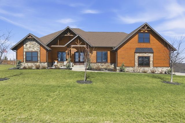 815 Forest View, Saddlebrooke, MO 65630