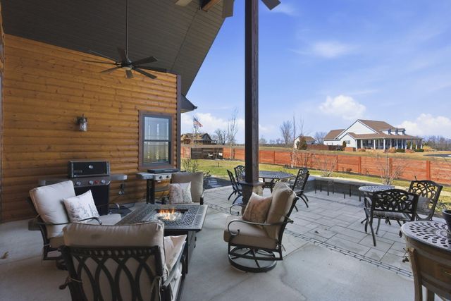 815 Forest View, Saddlebrooke, MO 65630
