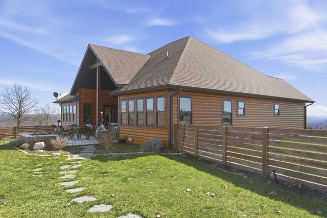 815 Forest View, Saddlebrooke, MO 65630