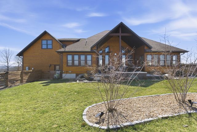 815 Forest View, Saddlebrooke, MO 65630