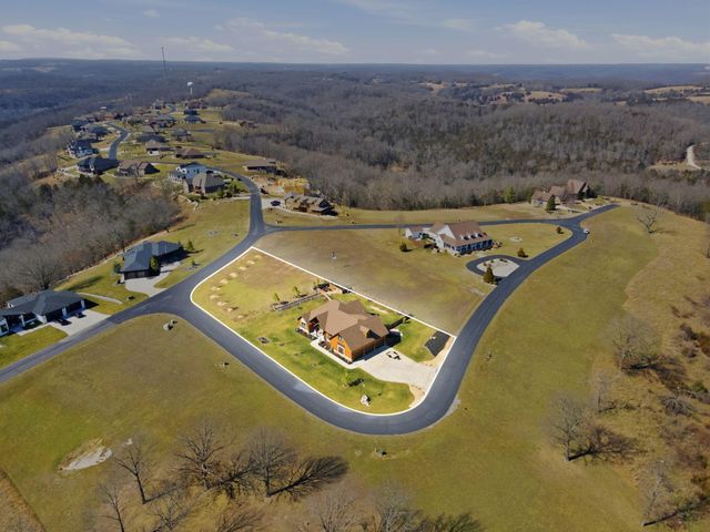 815 Forest View, Saddlebrooke, MO 65630