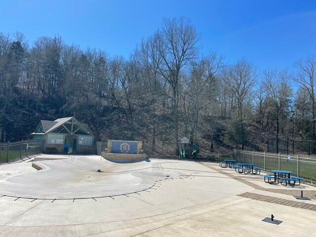 815 Forest View, Saddlebrooke, MO 65630
