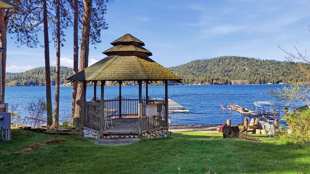 13118 NE Newman Lake Rd, Newman Lake, WA 99025