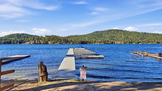 13118 NE Newman Lake Rd, Newman Lake, WA 99025