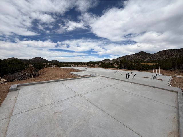 7 W Longview, Santa Fe, NM 87505