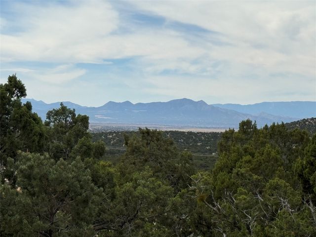 7 W Longview, Santa Fe, NM 87505