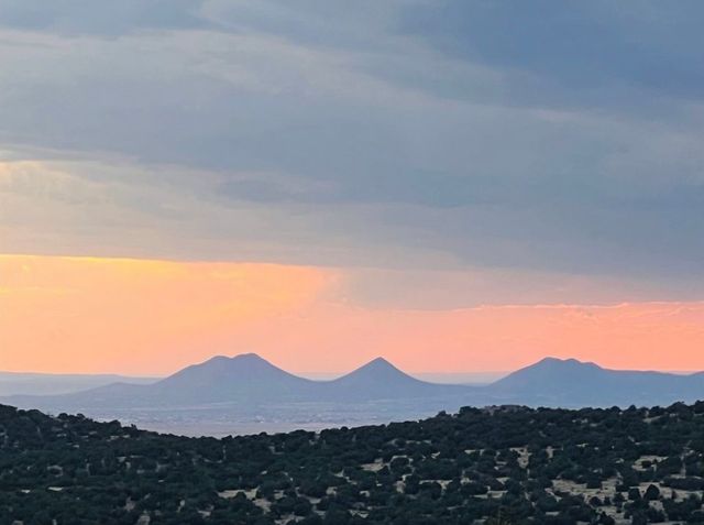 7 W Longview, Santa Fe, NM 87505