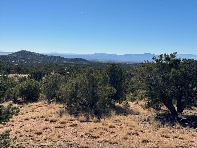 7 W Longview, Santa Fe, NM 87505