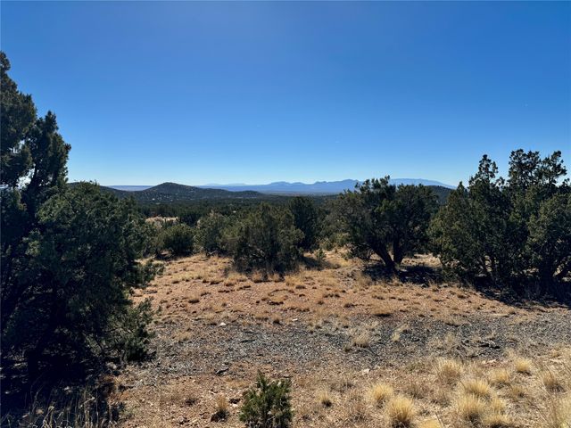 7 W Longview, Santa Fe, NM 87505