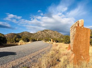 7 W Longview, Santa Fe, NM 87505