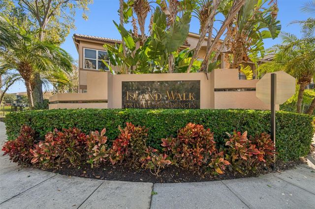 854 NORMANDY TRACE ROAD, Tampa, FL 33602